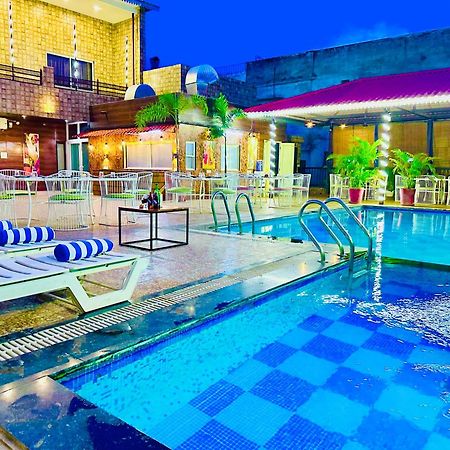 Hotel Grand Bhagwat, Удайпур Екстериор снимка