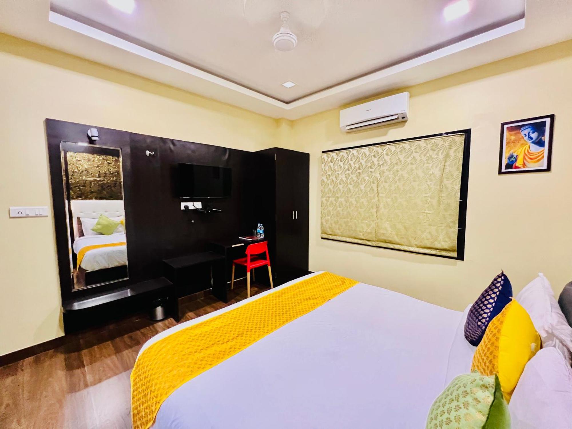 Hotel Grand Bhagwat, Удайпур Екстериор снимка