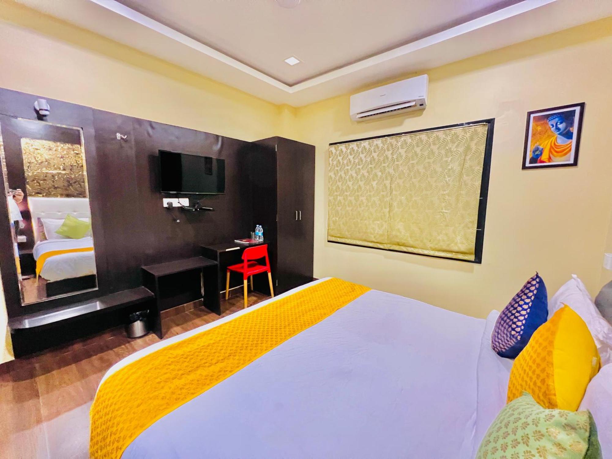 Hotel Grand Bhagwat, Удайпур Екстериор снимка