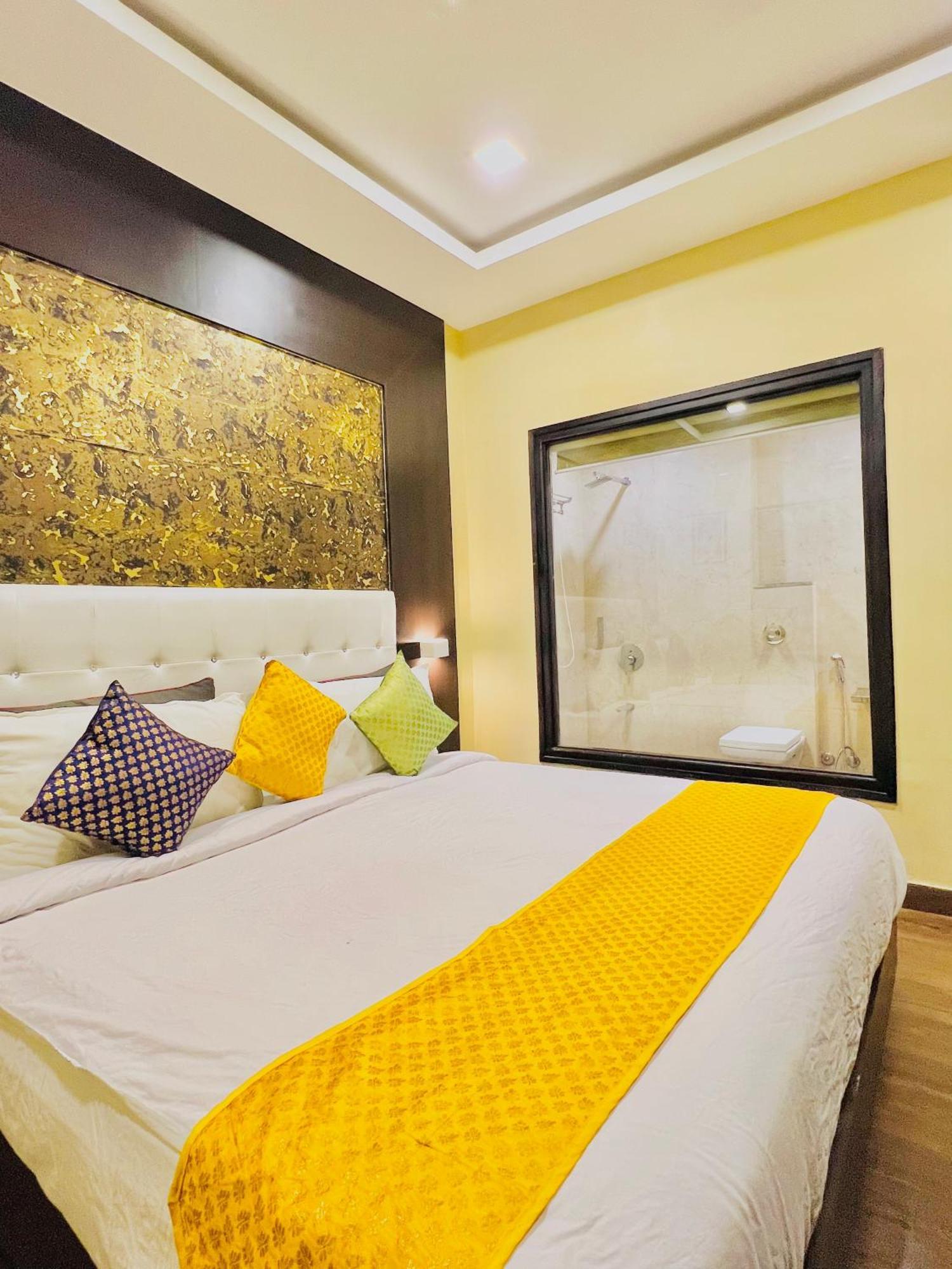 Hotel Grand Bhagwat, Удайпур Екстериор снимка
