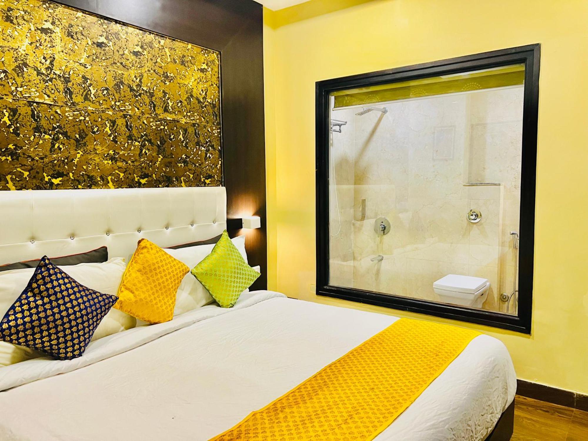 Hotel Grand Bhagwat, Удайпур Екстериор снимка