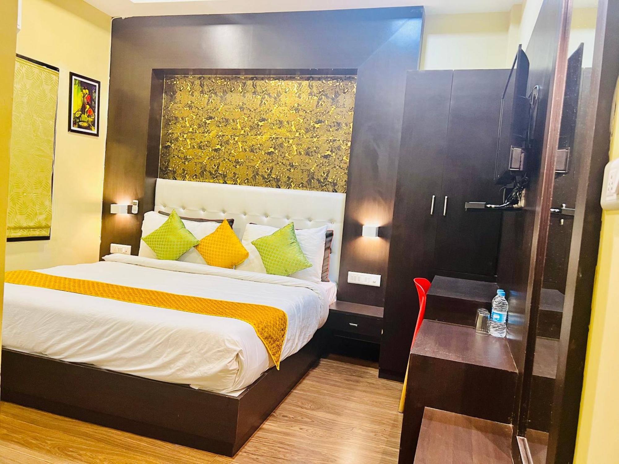 Hotel Grand Bhagwat, Удайпур Екстериор снимка